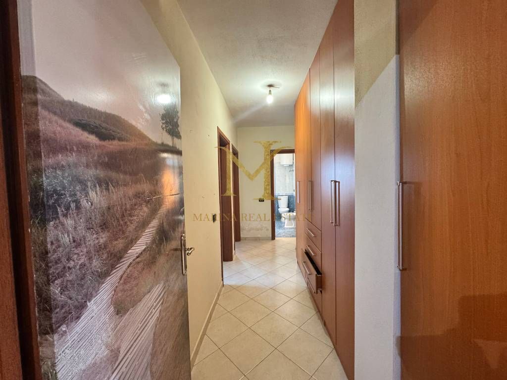 Appartamento 2+1+2 in vendita a Durazzo, Stadio. 3 balconi, 160m2 totali