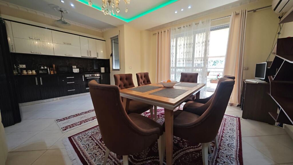 Apartament per qera 2+1+2