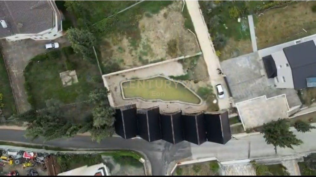 OKAZION, SHITET KOMPLEKS ME 5 VILA DRURI+ TOKE ARAPAJ, DURRES 250.000€