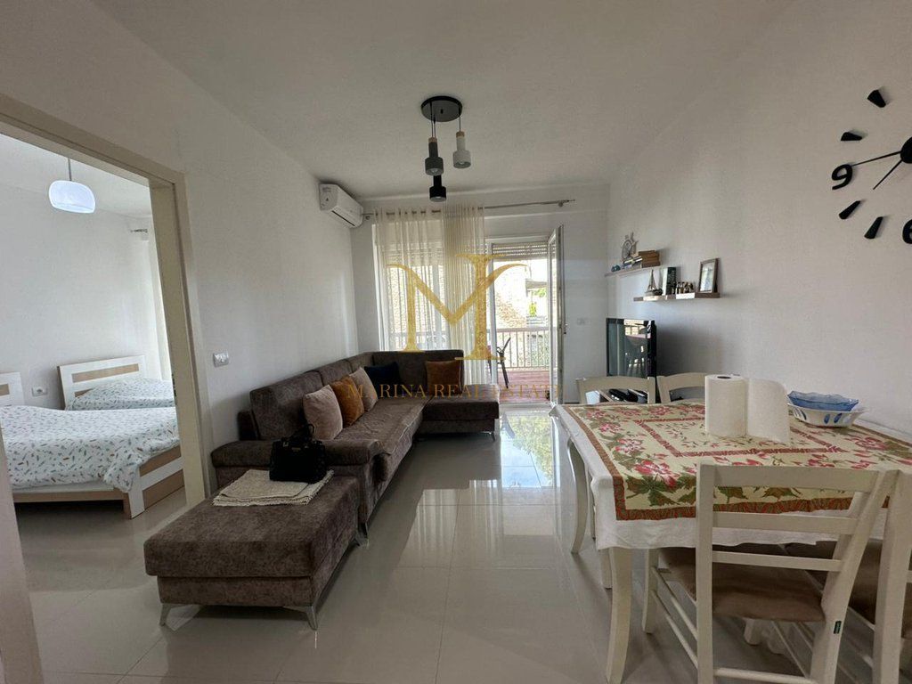 APARTMENT 2+1 FOR SALE LURA 3 GJIRI LALZIT!