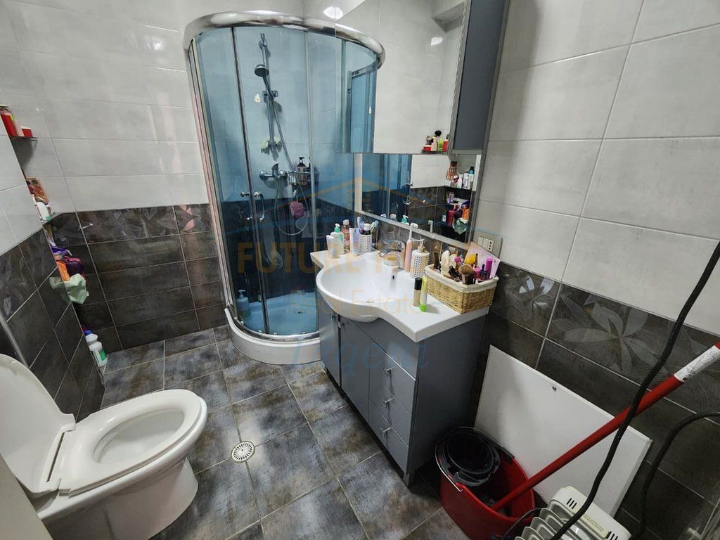Shitet, Apartament 3+1+Post Parkimi, Liqeni i Thatë,