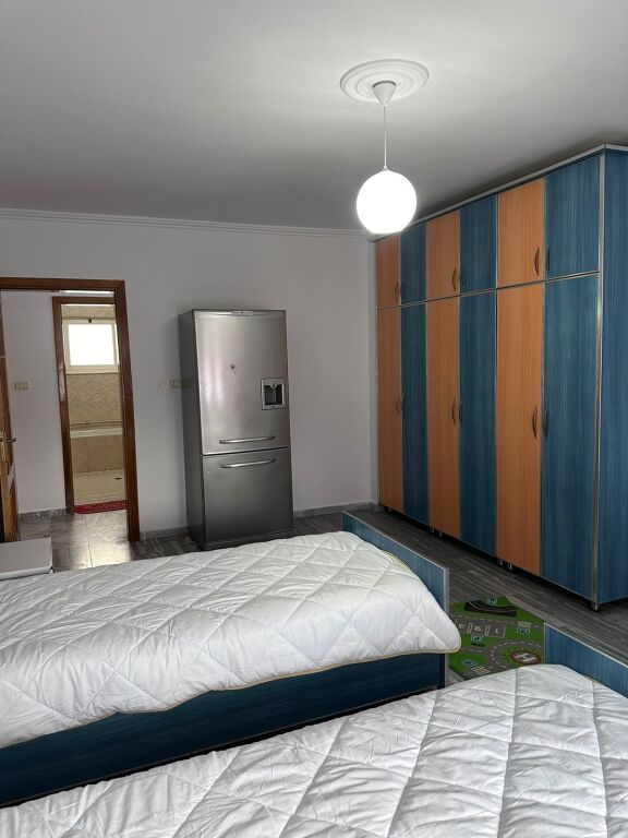 Jepet apartament me qera 2+1 Rr.Dritan Hoxha !