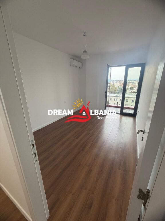 Jepet Ambient Biznesi me Qera Tek Kompleks Arlis ( ID 42611412 )