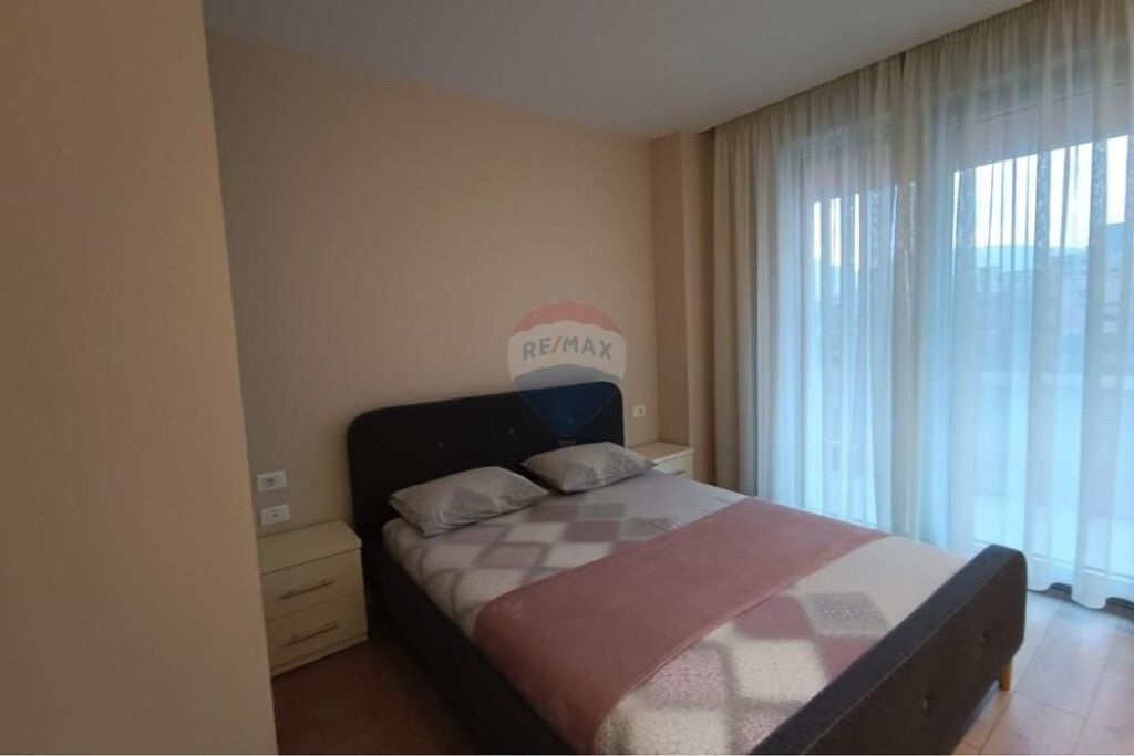 Apartament - Për Qira - Zogu I Zi, Tiranë