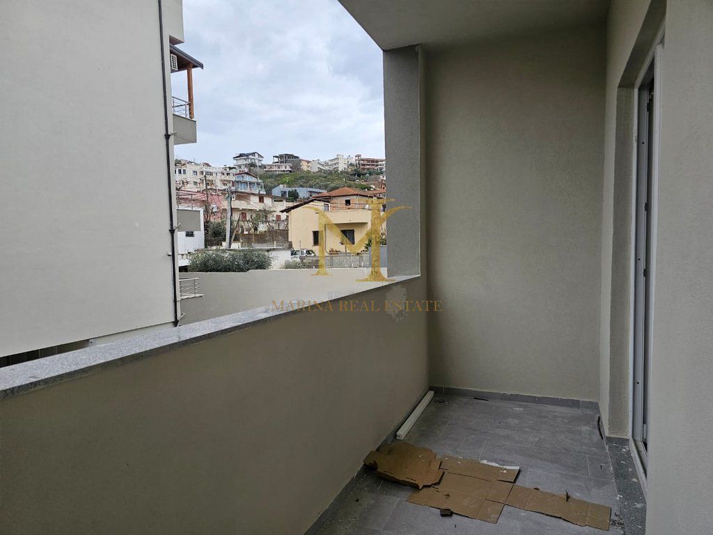 IN VENDITA APPARTAMENTO 1+1+ CORTILE PRESSO OSPEDALE REGIONALE DURRES!