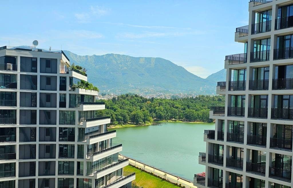 Apartament 2+1 me verandë + Post Parkimi , Lake View Residence Liqeni Artificial