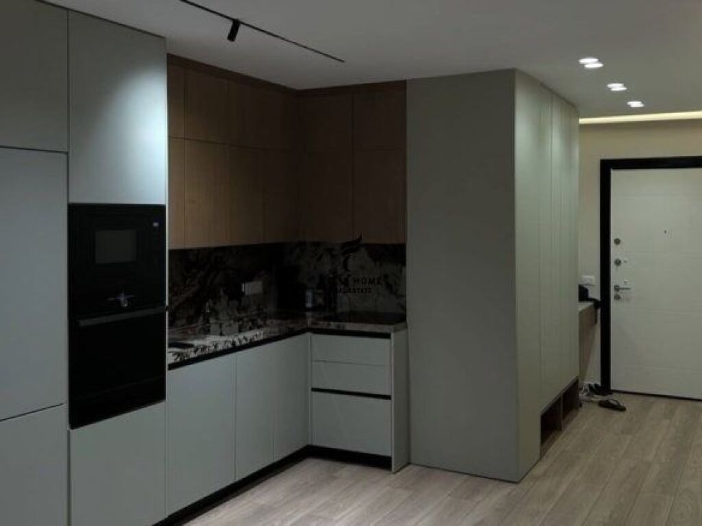 APARTAMENT ME QERA 2+1+2 LIQENI THATE 1.500 EURO FH-65347