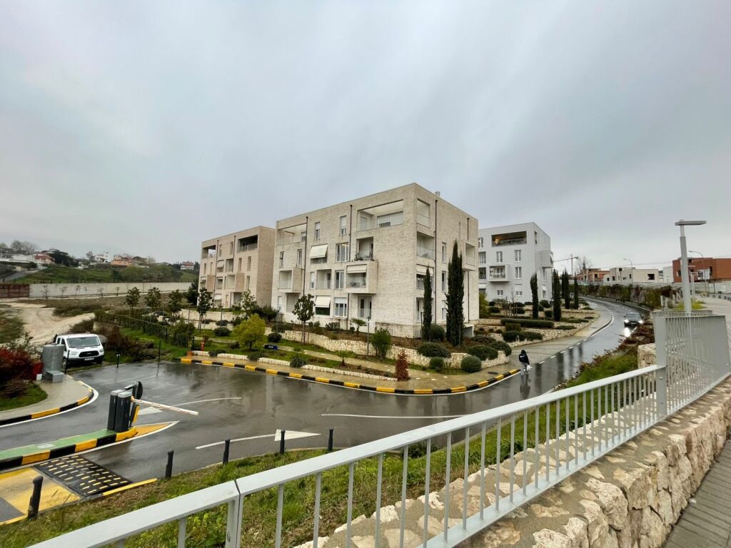 Apartament 2+1 per qira tek Park Life Residence tek Liqeni i Thate.
