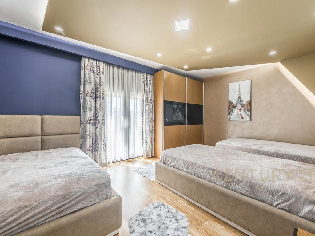ATTICO PRATICO IN VENDITA PER UNA VITA CONFORTEVOLE!