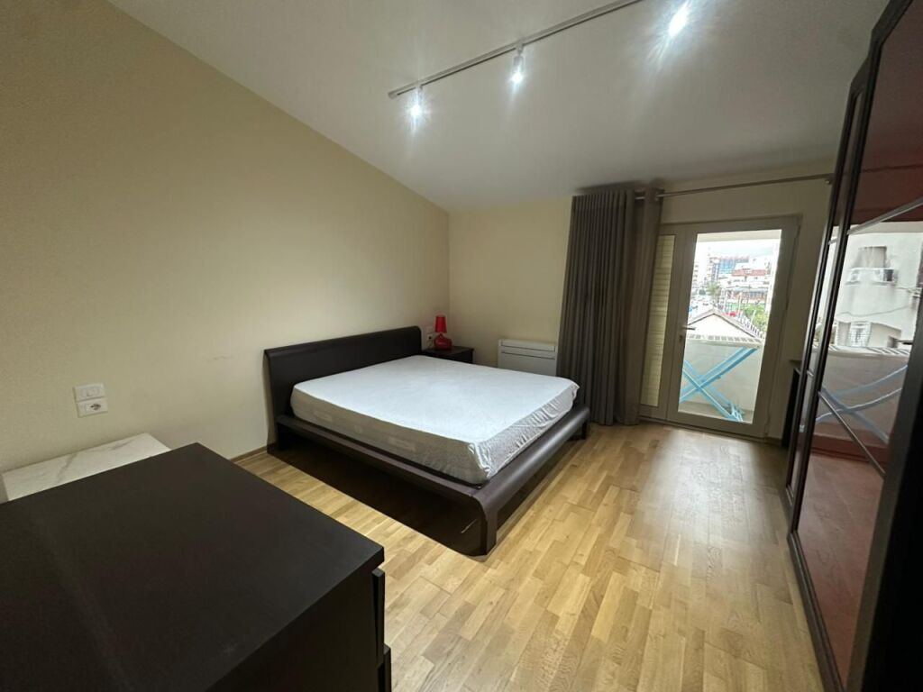 Jepet me Qera 2+1 , 21Dhjetori, Inxhinieria
