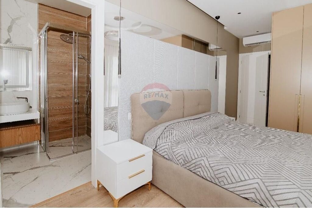 Appartamento - In Affitto - Myslym Shyri, Tirana