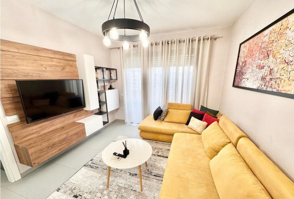 APARTMENT 1+1 FOR RENT, DINAMO STADIUM!