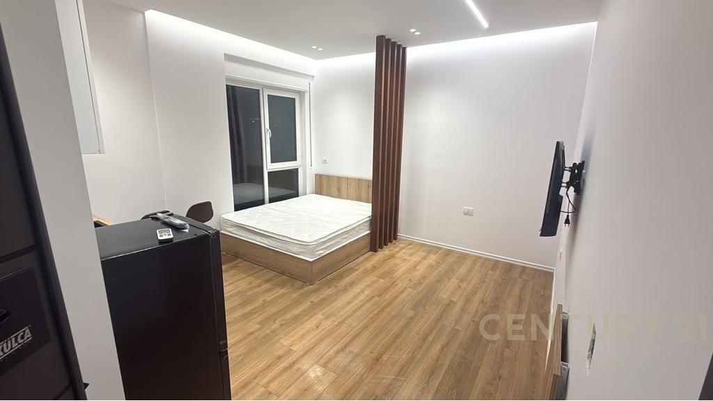 Studio apartment for rent near 5 Maji