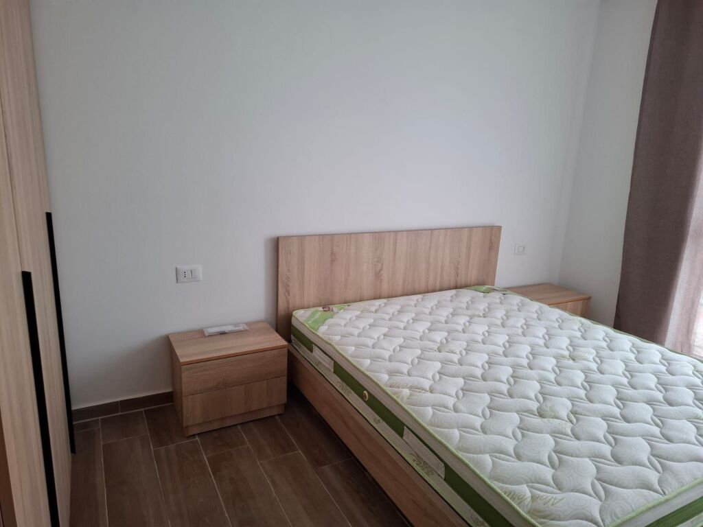 Affittasi appartamento 2+1, via 5 Maj, vicino ai palazzi del Comune