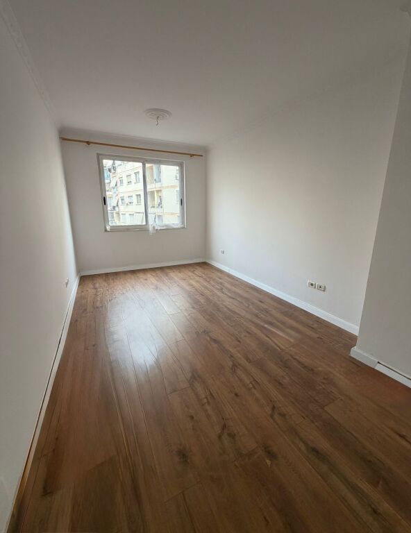 🏠 Vendesi in vendita 2+1 ad Astir (Complesso Fratari)