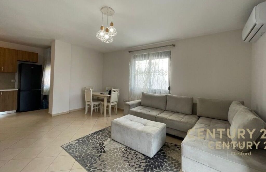 Apartament 2+1 me qira tek Liqeni i Thate ,  