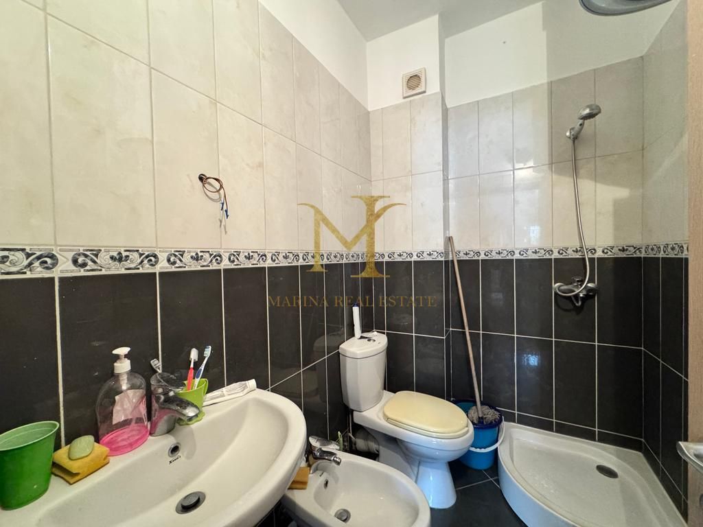 Vendesi in vendita 2+1+2 a Durazzo, zona Plazh