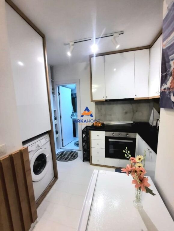 MONOLOCALE MODERNO IN VENDITA A ALI DEMI 34M2 "ALI DEMI, VICINO ALLA SCUOLA KUSHTRIMI I LIRISE" 88.000 EURO