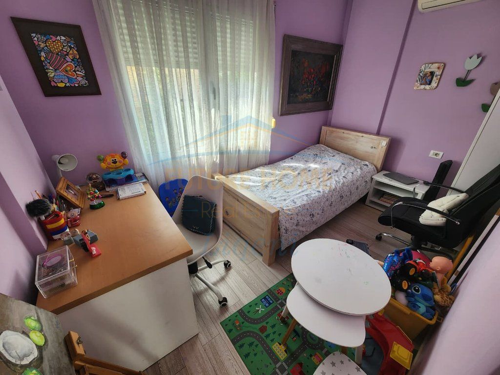 Shitet, Apartament 3+1+Post Parkimi, Liqeni i Thatë,