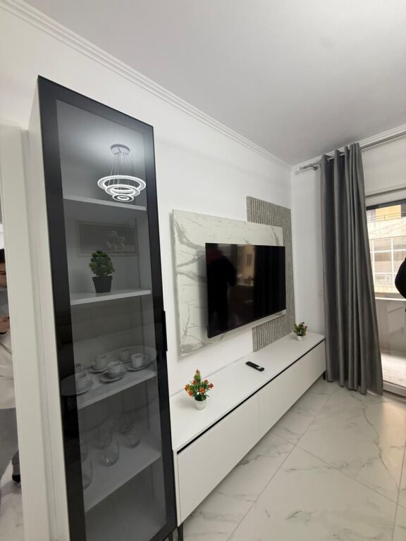 For rent apartment 2+1+2wc+2 balconies in Kamez