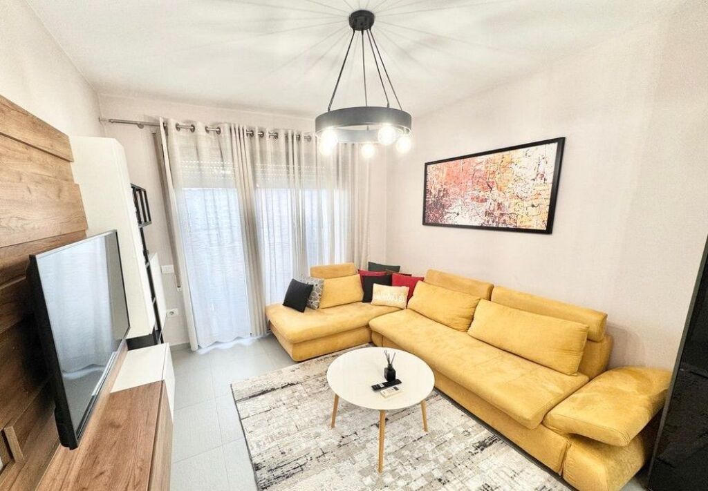 APARTMENT 1+1 FOR RENT, DINAMO STADIUM!