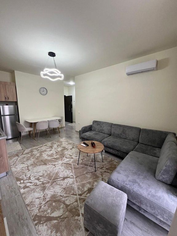 RRUGA RIZA CEROVA, SHESIM APARTAMENT 1+1+POST PARKIMI