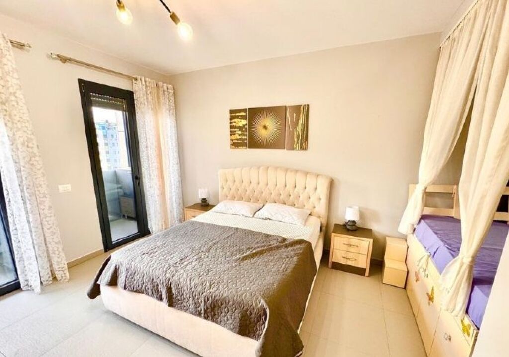 Affittasi appartamento 1+1 – stile di vita urbano e accesso a ogni angolo della città