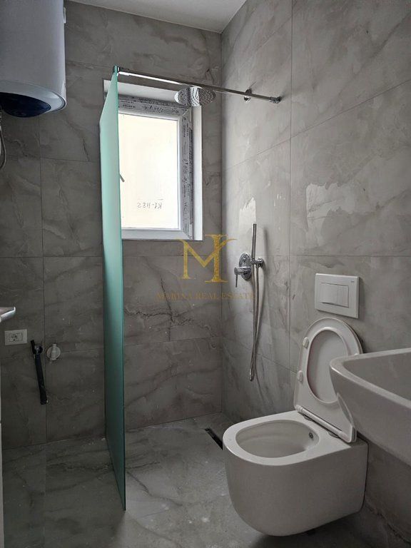 IN VENDITA APPARTAMENTO 1+1+ CORTILE PRESSO OSPEDALE REGIONALE DURRES!