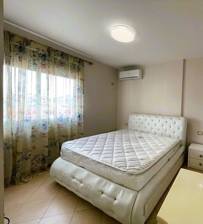 JEPET ME QIRA APARTAMENT 2+1+2 TE LIQENI THATE