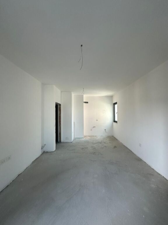 Shitet Apartament 2+1 në Paskuqan