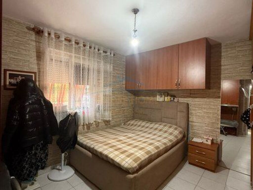 In vendita, Appartamento 1+1, Via Siri Kodra, Tirana