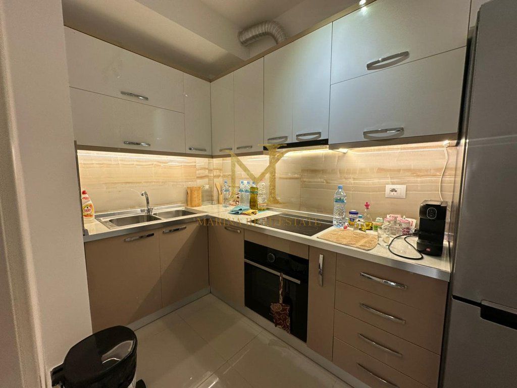APARTMENT 2+1 FOR SALE LURA 3 GJIRI LALZIT!