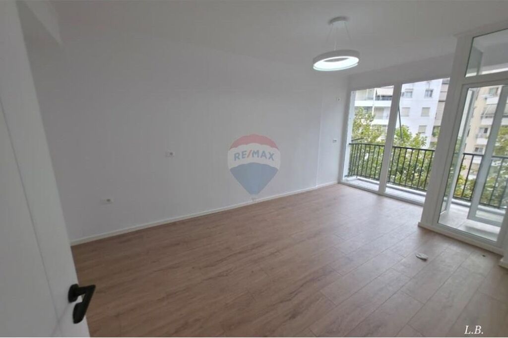 Shitet Apartament 1+1 në Don Bosko