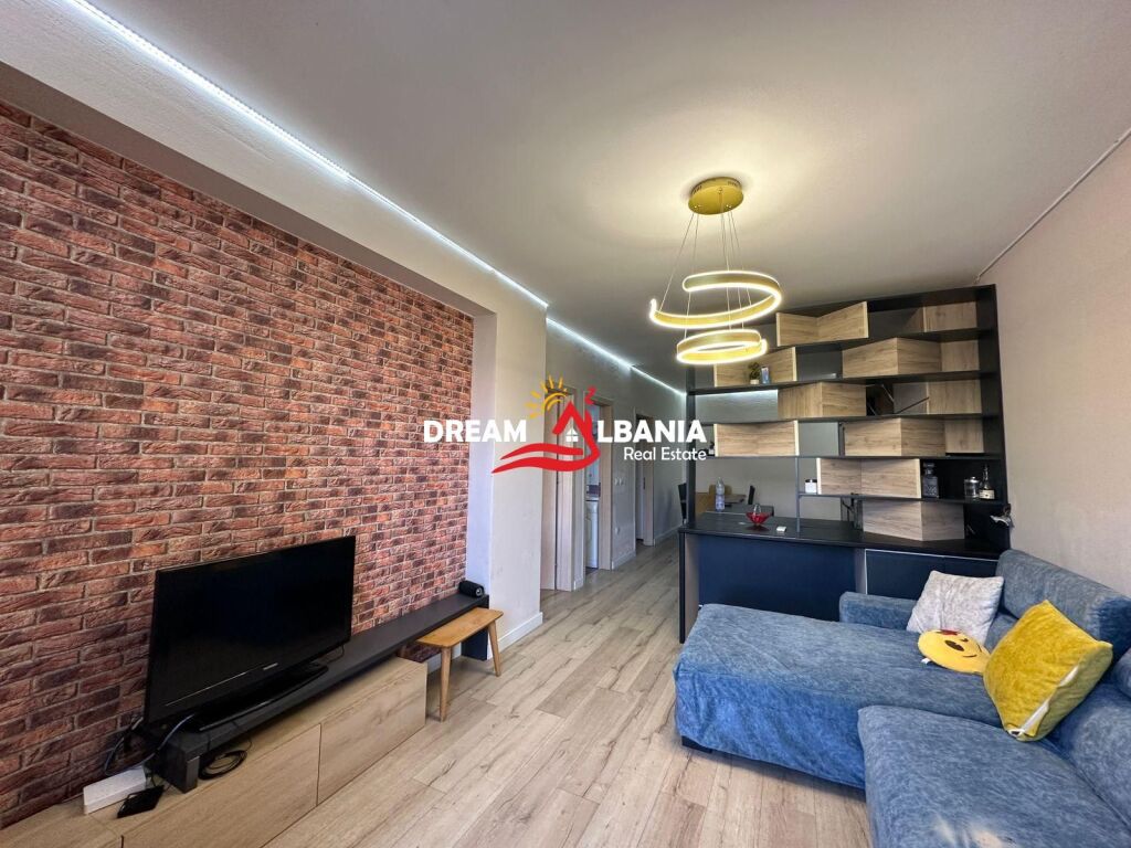 Apartament 2+1 me qera ne Fresk prane Restorant Qesarakes ne Tirane (ID 42214955)