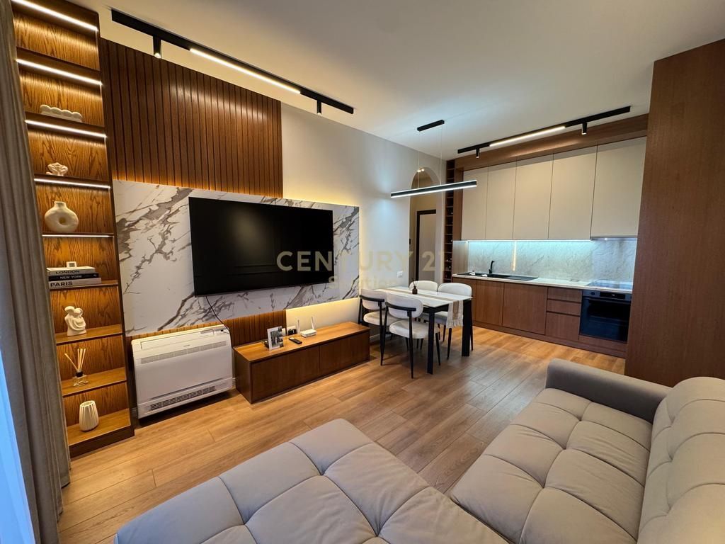 APARTMENT 1+1 FOR SALE NEAR THE BUILDING WITH ARROW !