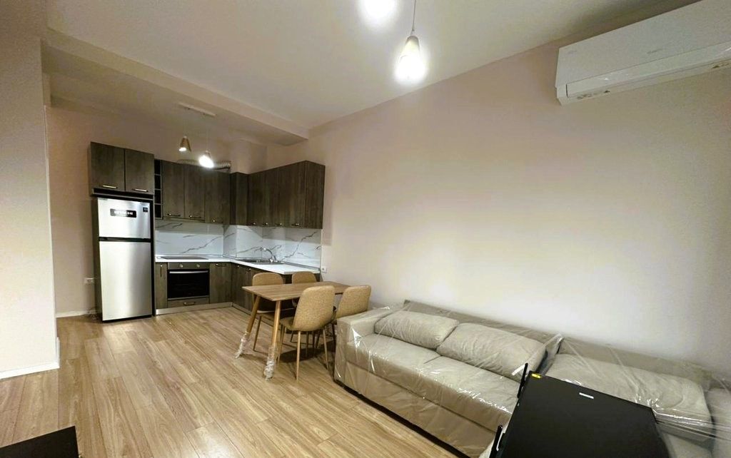 Apartament 1+1 tek Kompleksi Magnet !