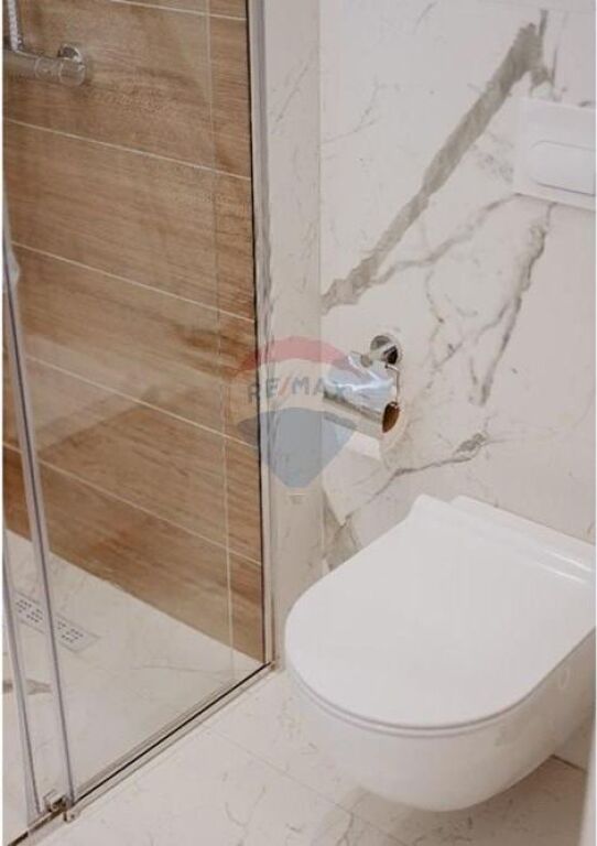 Appartamento - In Affitto - Myslym Shyri, Tirana