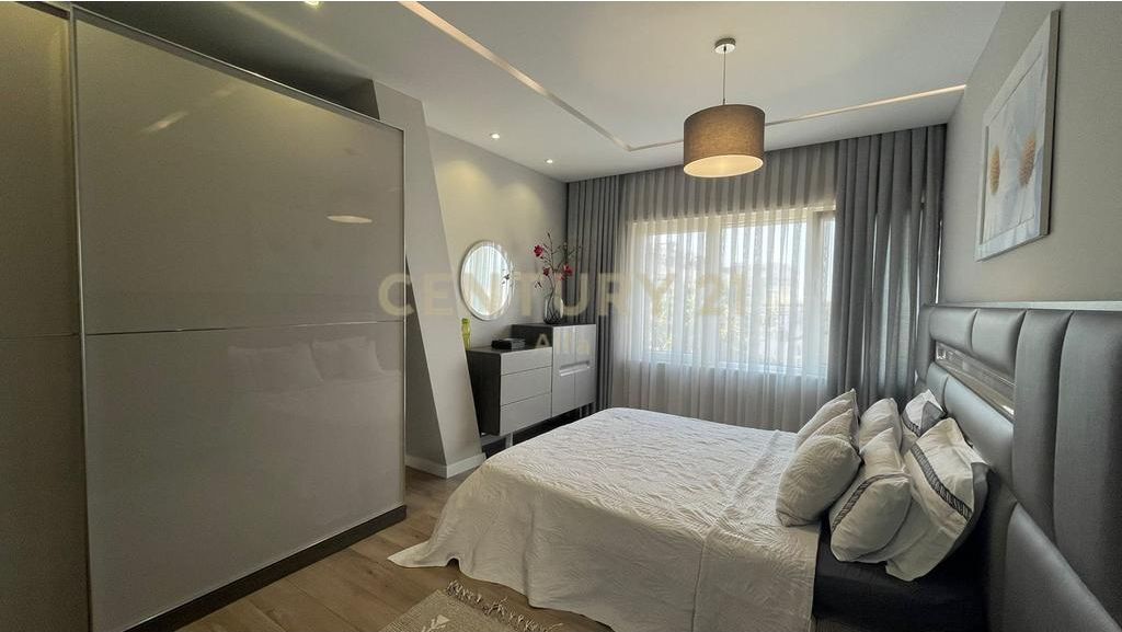Affitto Villa Premium con Piscina – Residenza Kodra e Diellit 2, Tirana