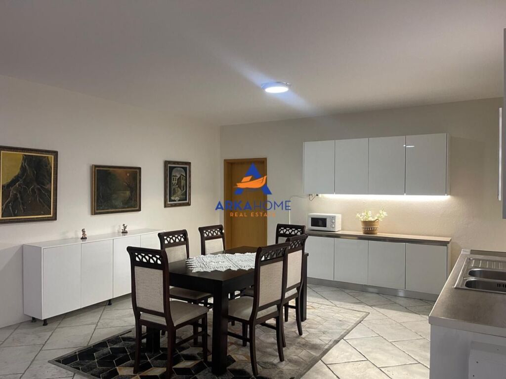 APPARTAMENTO IN AFFITTO 2+1+BALCONE "VIA QEMAL STAFA" 650 EURO