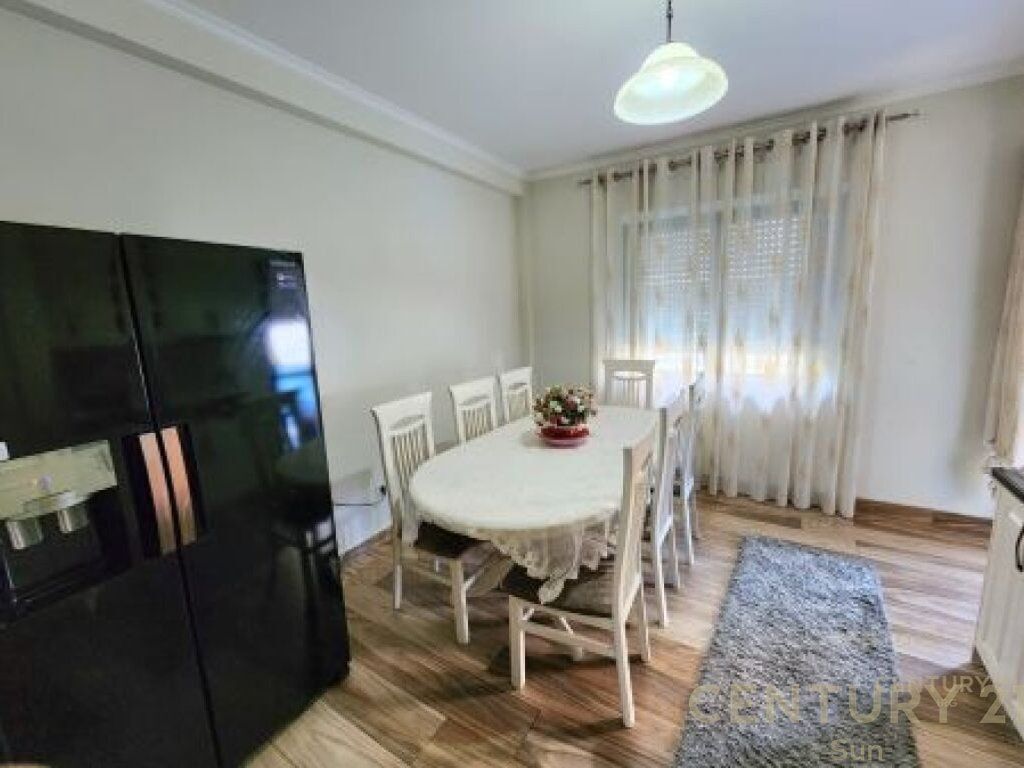 APARTAMENT 3+1+2 PER QIRA TE ZOGU I ZI.