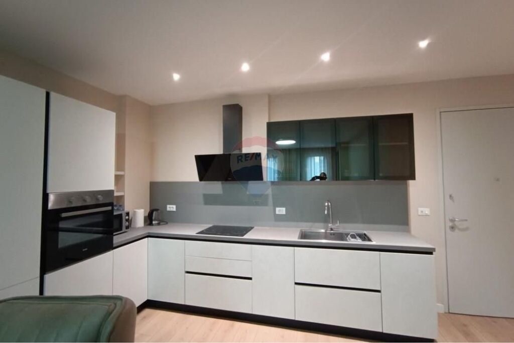 Apartment - For Rent - Zogu I Zi, Tirana
