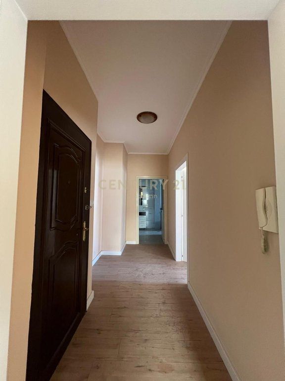 Shitet Apartament 1+1,Ish Rajoni Durres!!