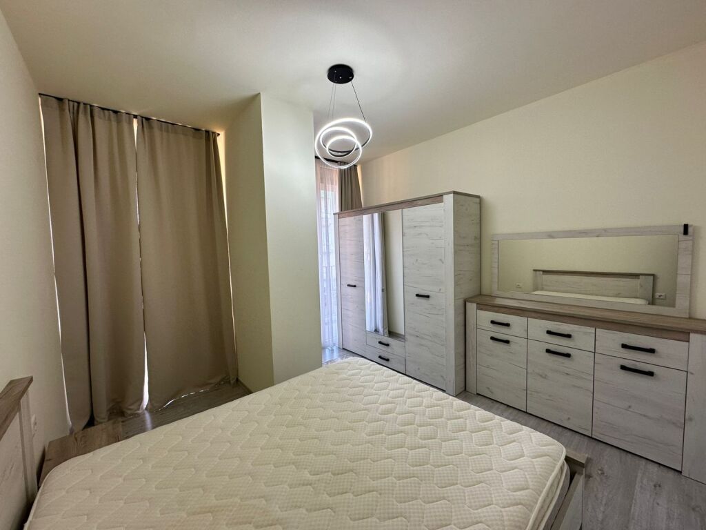 Shesim apartment 1+1 te rruga Riza Cerova !