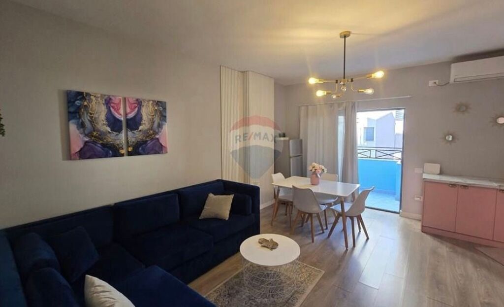 Apartament - Për Qira - Rruga e Barrikadave, Tiranë ID: 530411001-1157