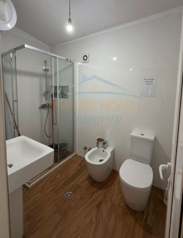 Qera, Apartament 2+1 për zyra, Qendër, Tiranë.