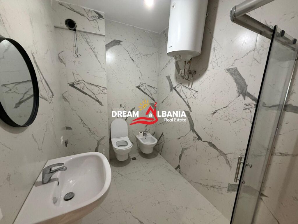 Appartamento 2+1 in vendita nel centro di Tirana vicino a Caffè Flora (ID 41211759)
