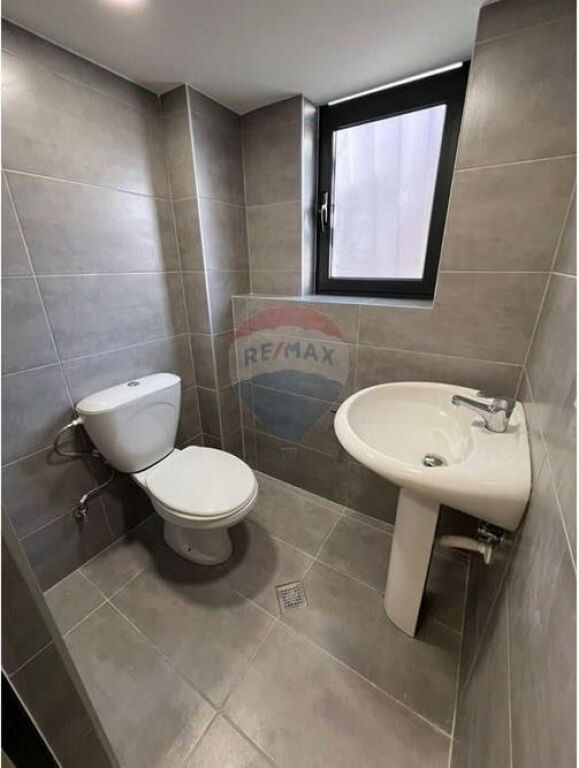 Shop - For Sale - Vasil Shanto, Tirana