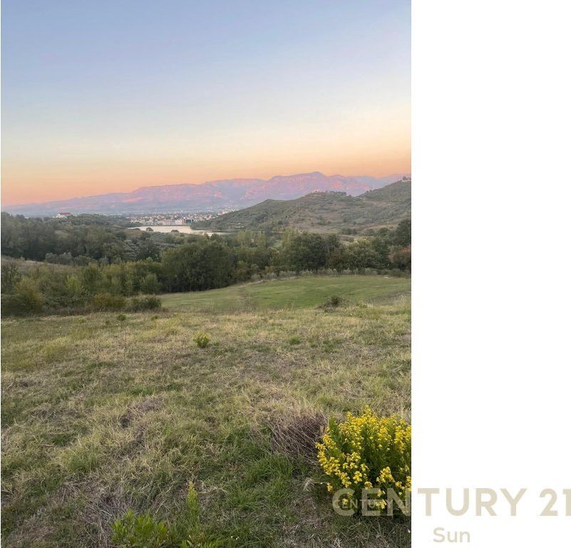 VENDIAMO TERRENO CON UNA SUPERFICIE DI 1925 M2 AL LAGO DI KASHARI