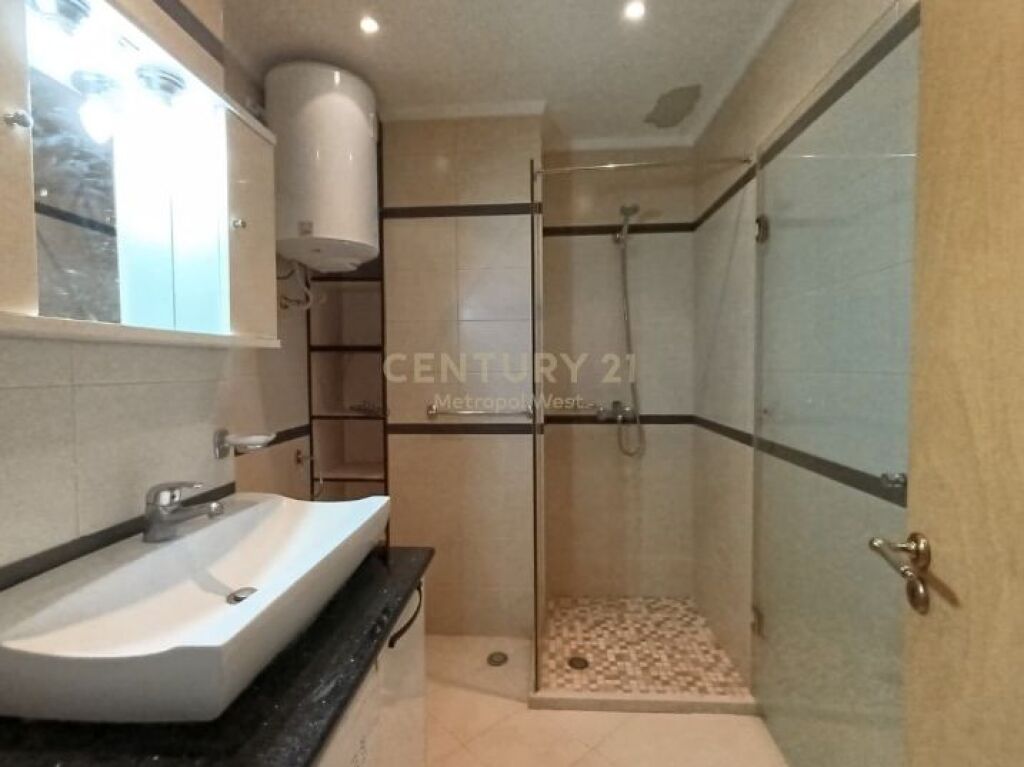 Apartament 2+1 me qera – hapësirë e ndriçuar dhe komode - Pamja 6