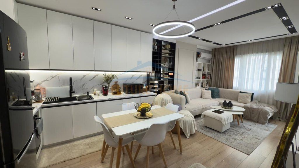 Shitet, Apartament 1+1, Unaza e Re